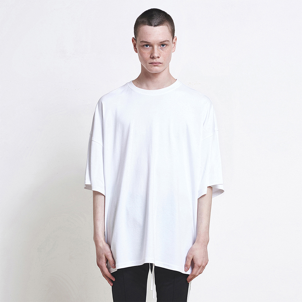 [MXM 임영민 착용] [디프리크] 05 Oversized T-Shirt - White