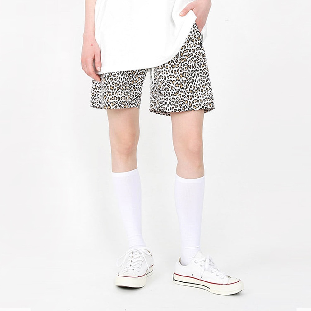 [텐블레이드] Leopard Pattern Shorts-white