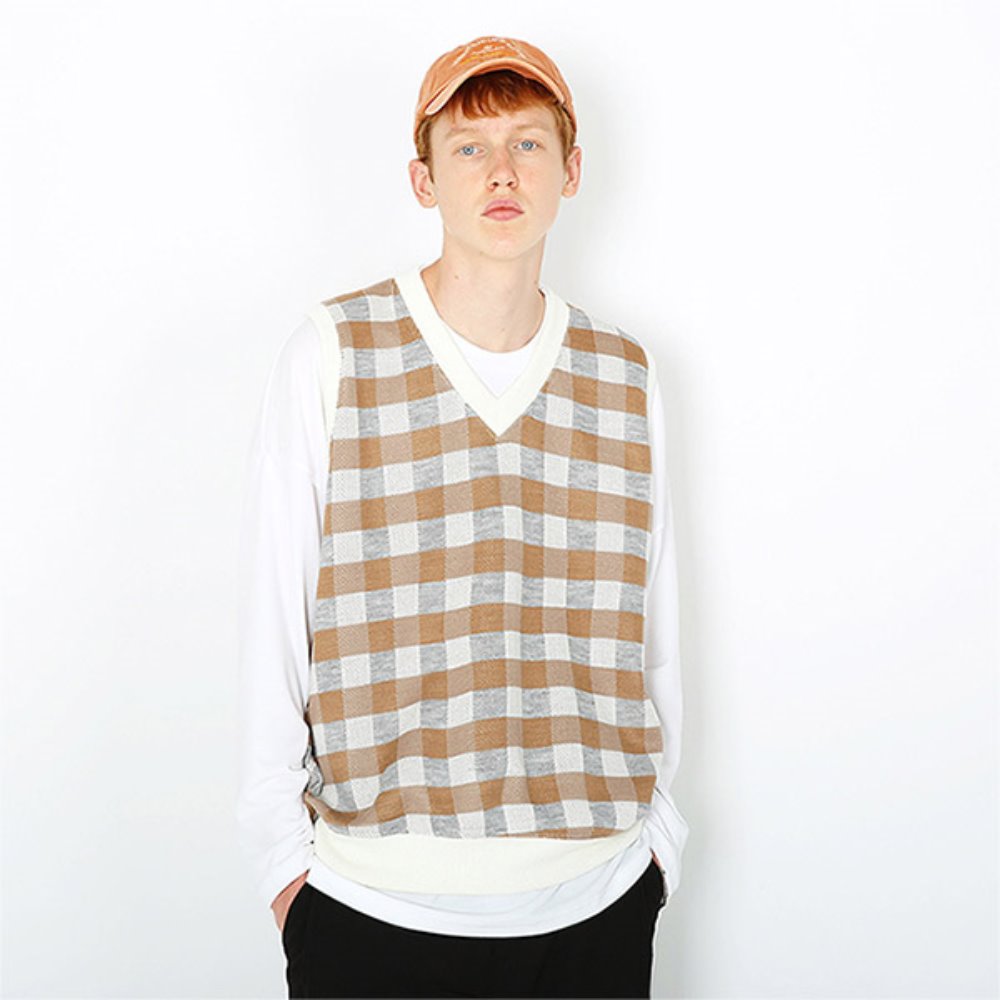 [텐블레이드] Minimal V-neck Check Knit Vest-beige